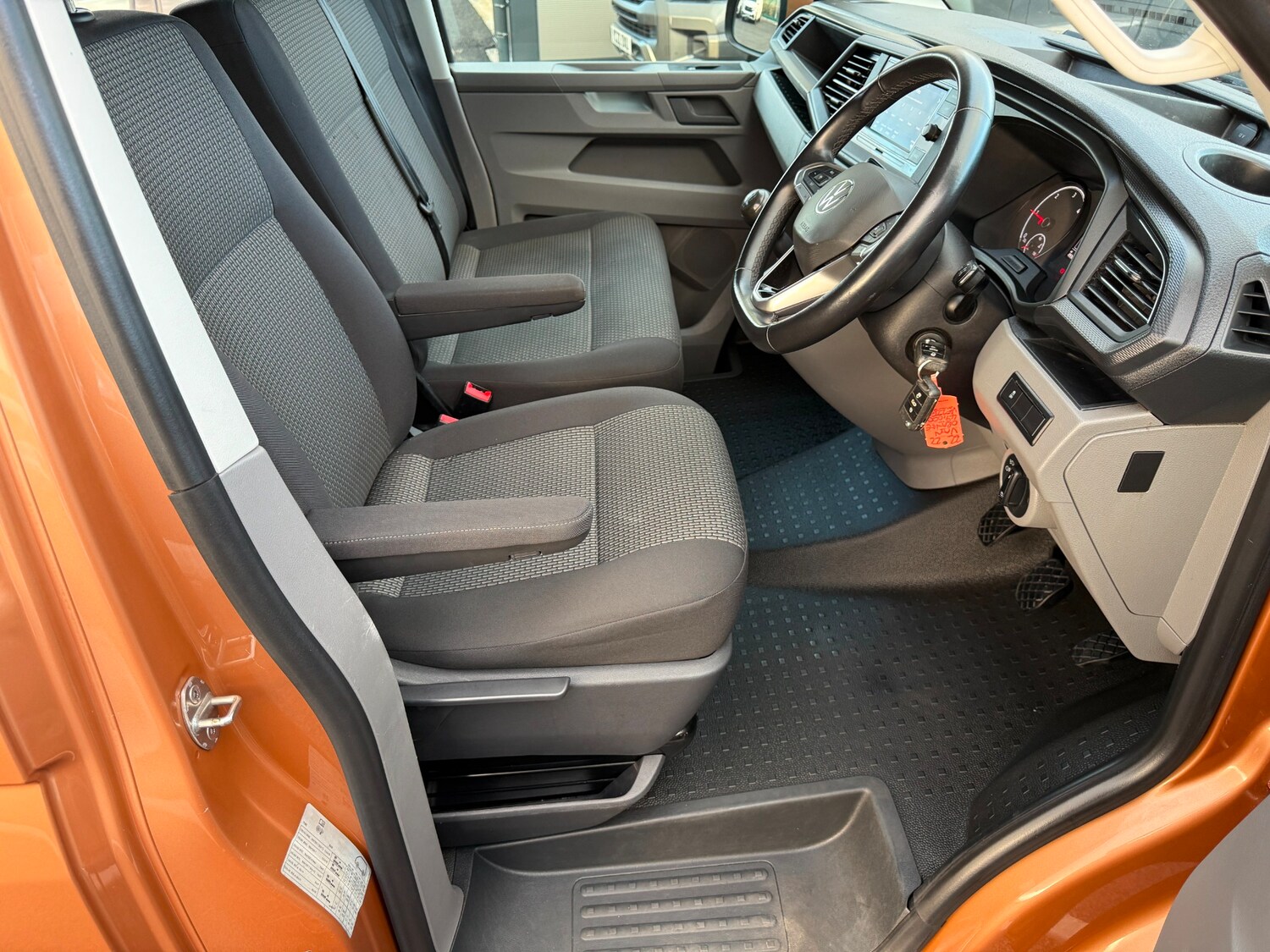 Used Volkswagen Transporter 2022 for sale - 77932888: Photo 16