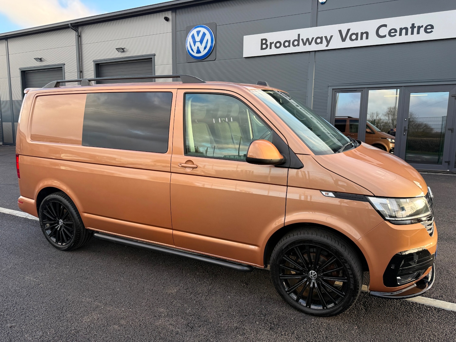 Used Volkswagen Transporter 2022 for sale - 77932888: Photo 2
