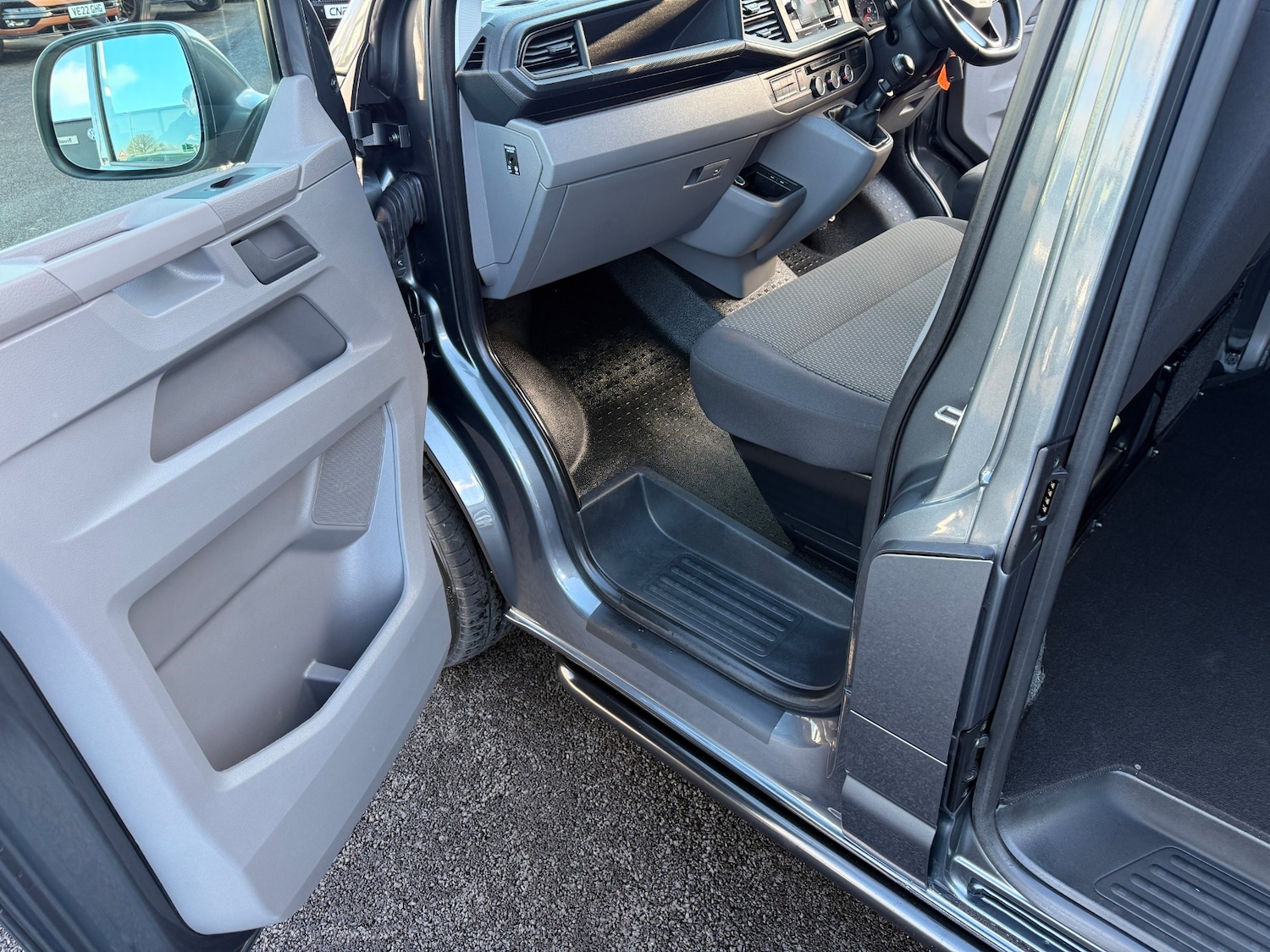 Used Volkswagen Transporter 2022 for sale - 78071079: Photo 16