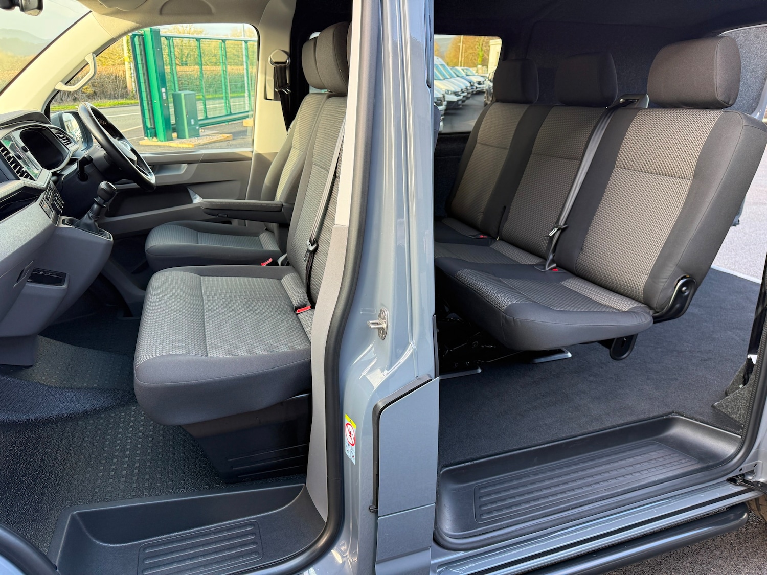 Used Volkswagen Transporter 2020 for sale - 77938618: Photo 4