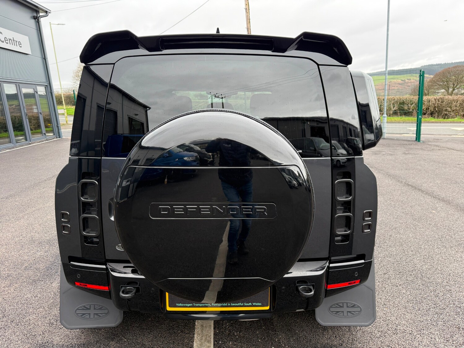 Used Land Rover Defender 2024 for sale - 77921763: Photo 11