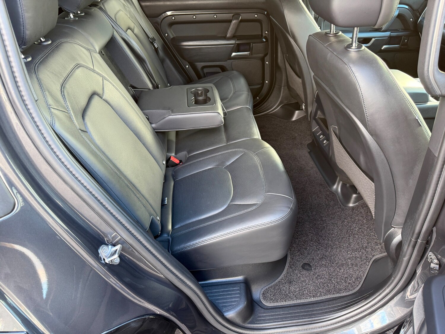 Used Land Rover Defender 2024 for sale - 77921763: Photo 25