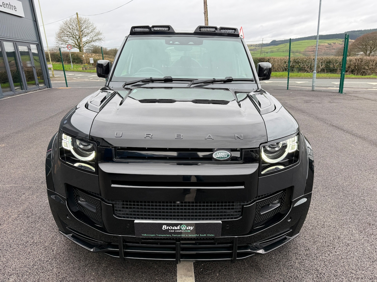 Used Land Rover Defender 2024 for sale - 77921763: Photo 9