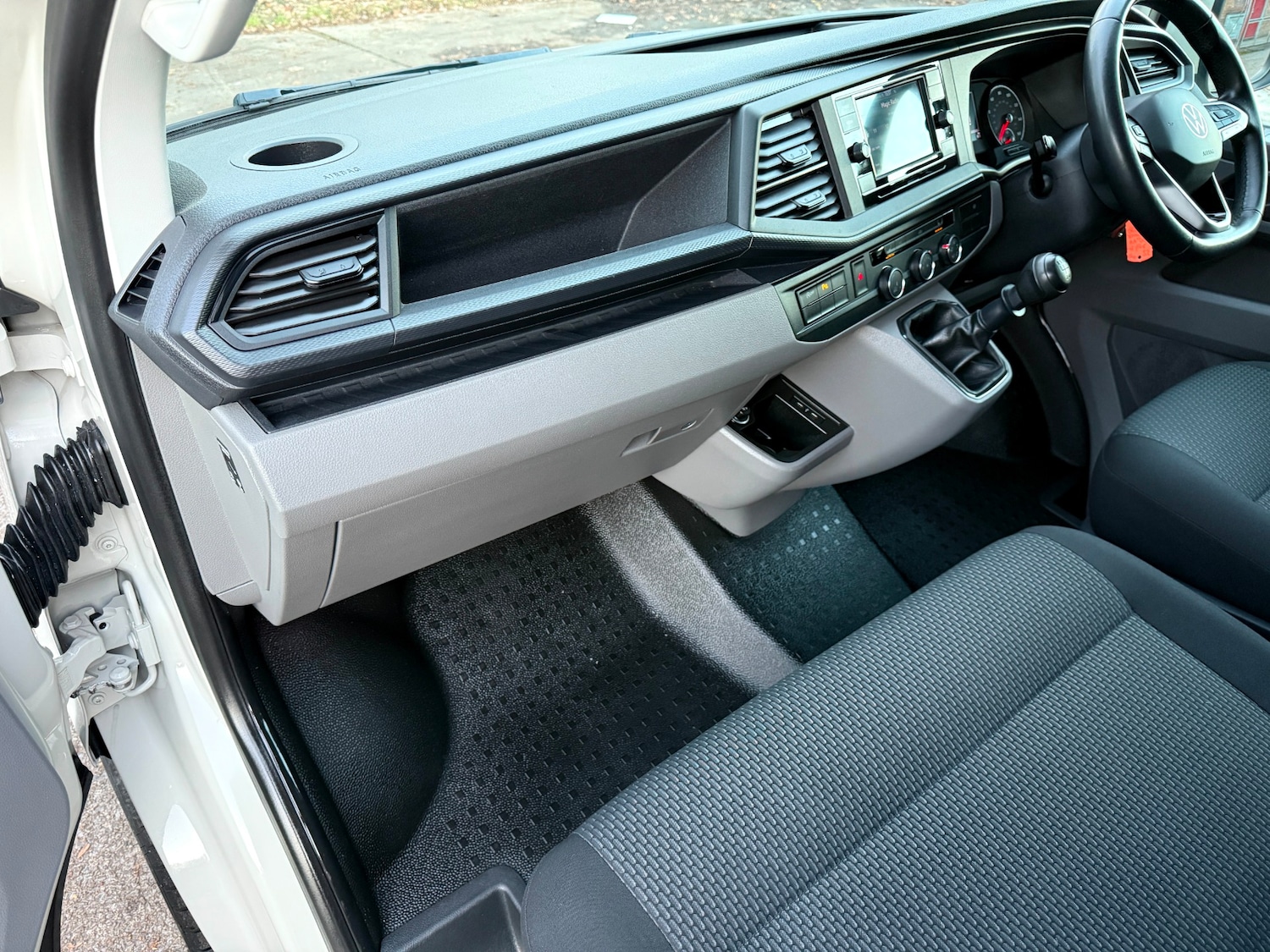 Used Volkswagen Transporter 2023 for sale - 76630462: Photo 19