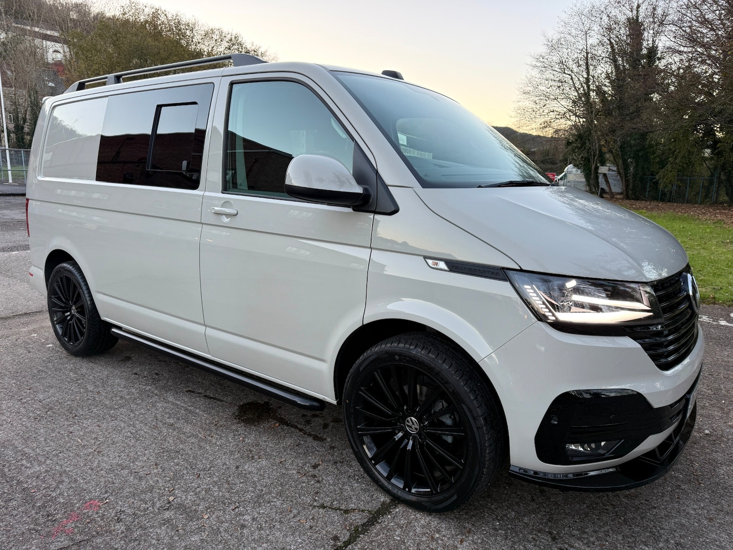 Used Volkswagen Transporter 2023 for sale - 76630462: Photo 2