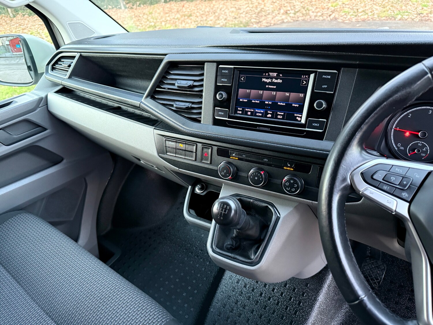 Used Volkswagen Transporter 2023 for sale - 76630462: Photo 24