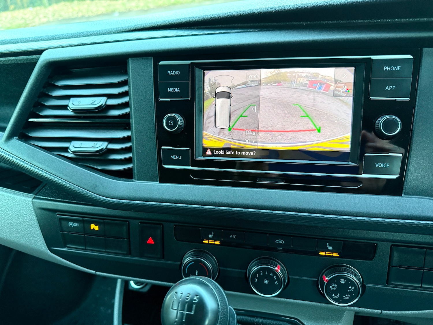 Used Volkswagen Transporter 2023 for sale - 76630462: Photo 25