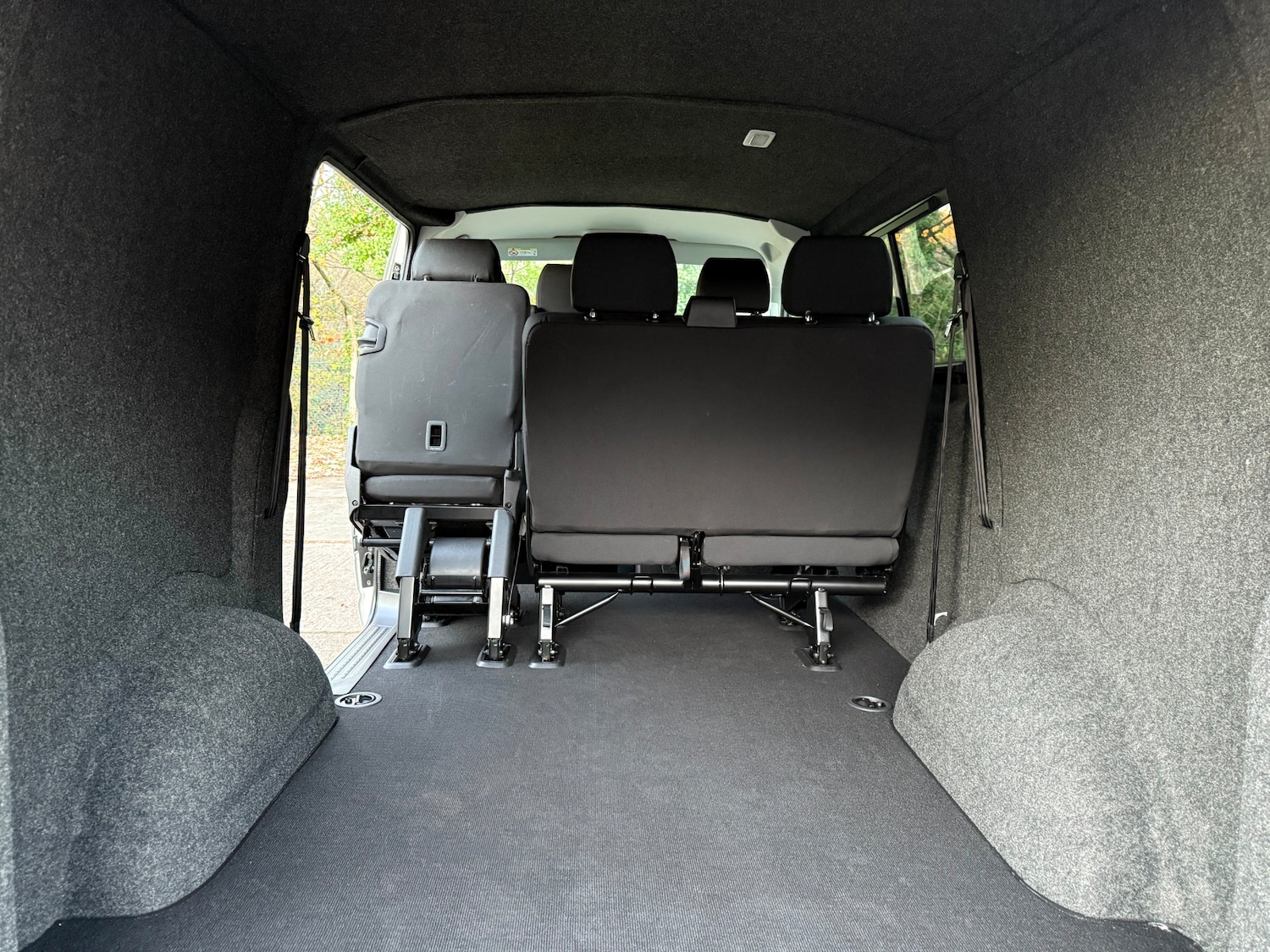 Used Volkswagen Transporter 2023 for sale - 76630462: Photo 3