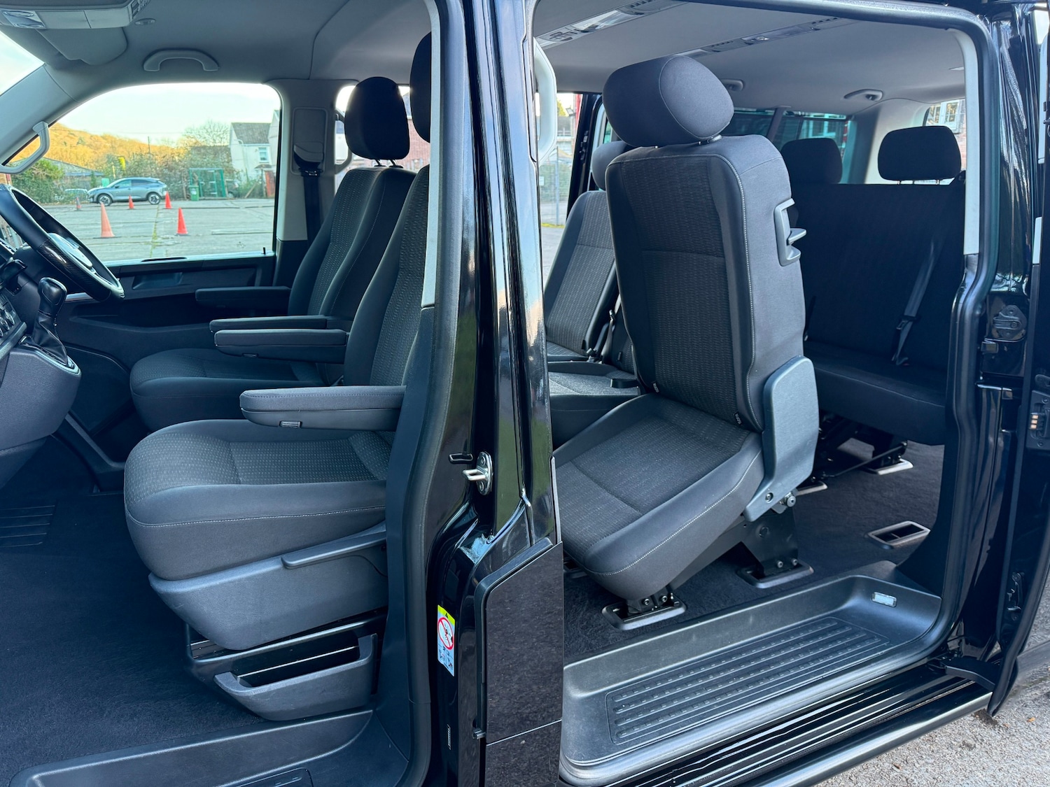 Used Volkswagen Transporter 2022 for sale - 76630460: Photo 12