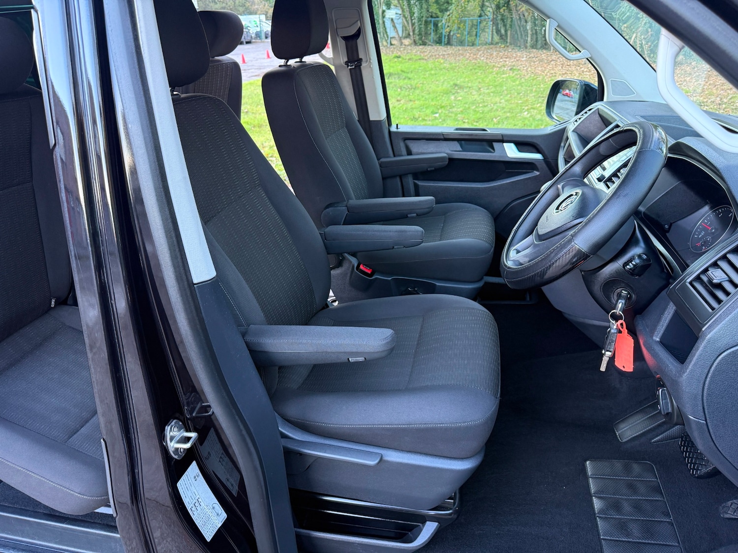 Used Volkswagen Transporter 2022 for sale - 76630460: Photo 21