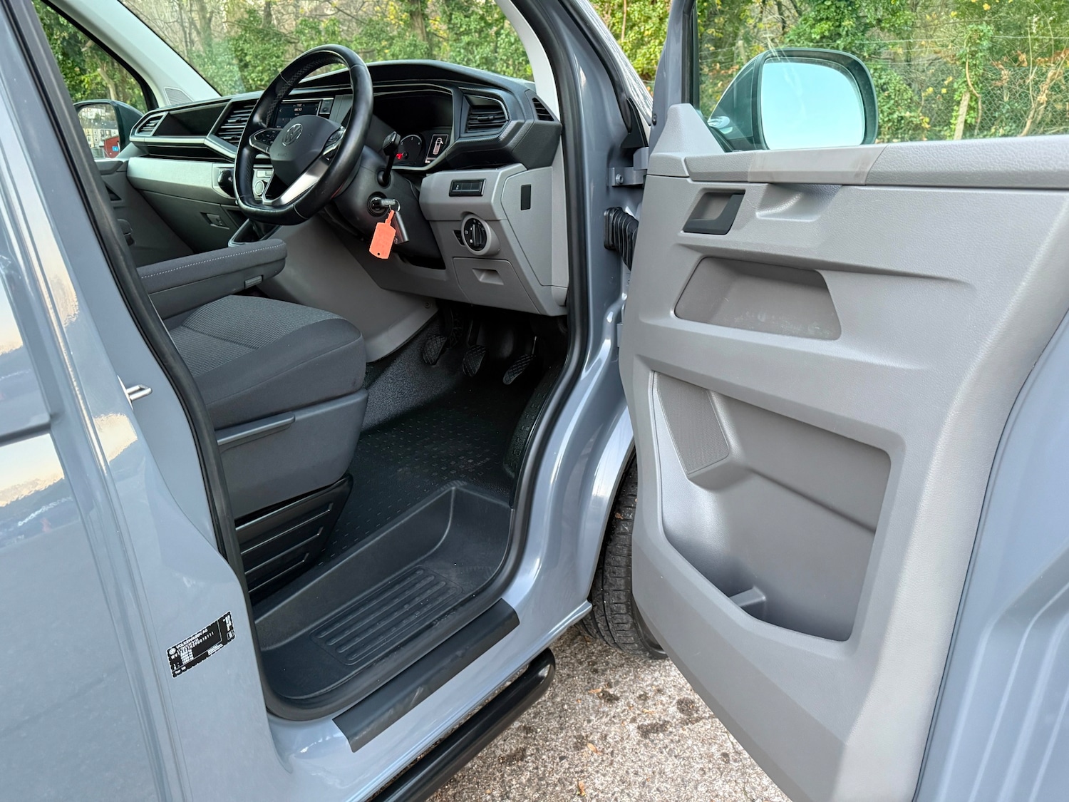 Used Volkswagen Transporter 2022 for sale - 76548125: Photo 14