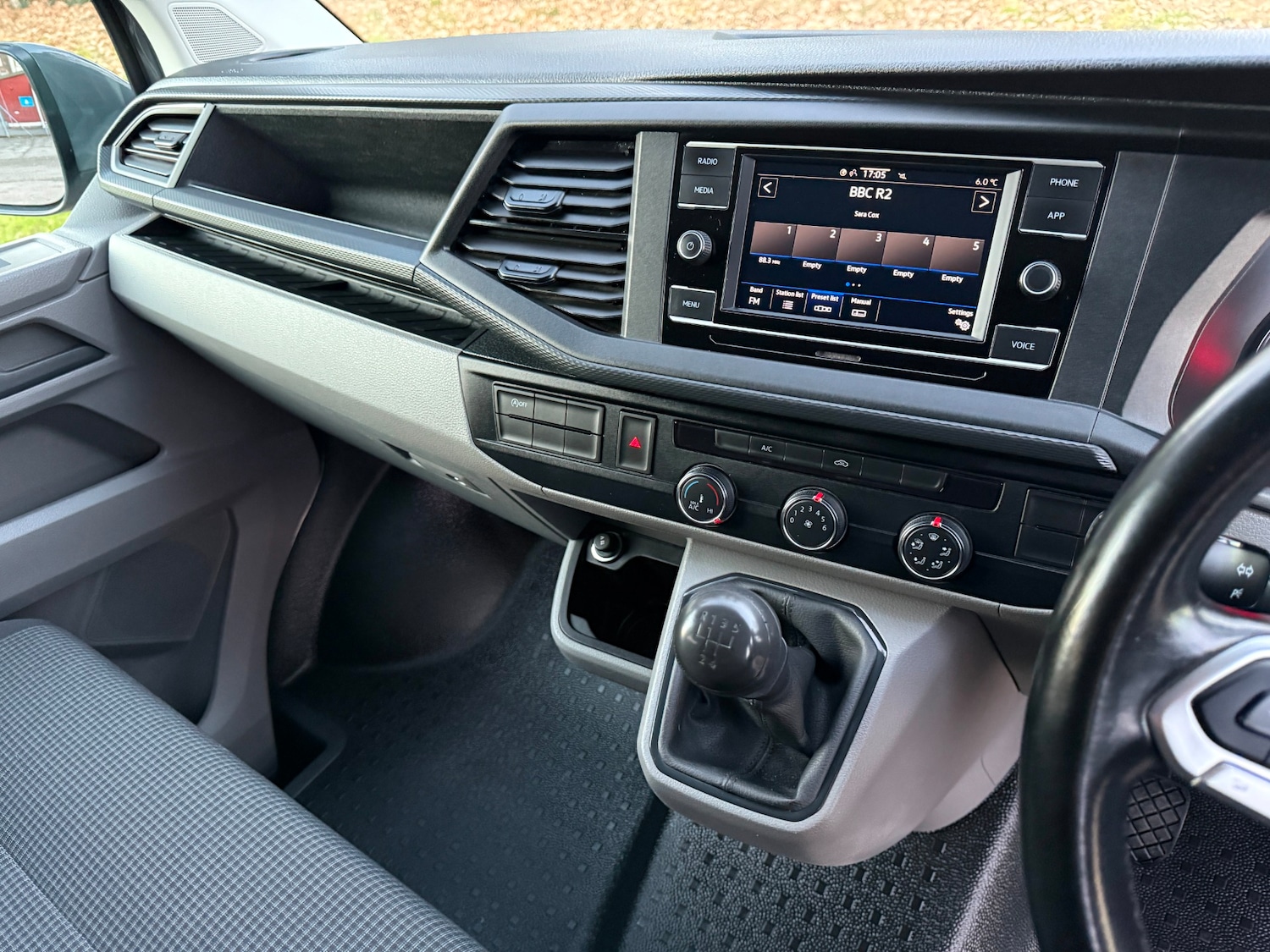 Used Volkswagen Transporter 2022 for sale - 76548125: Photo 17