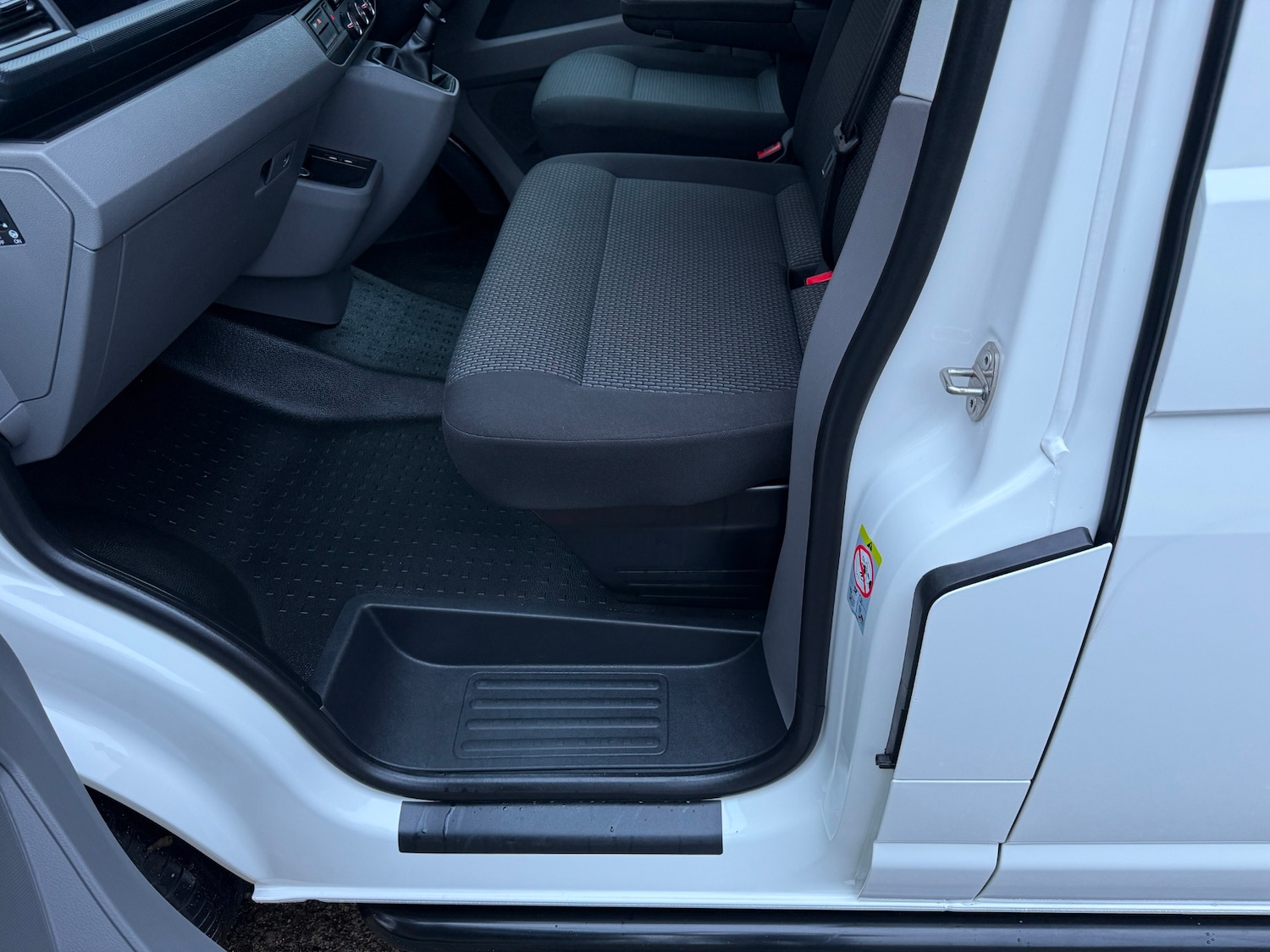 Used Volkswagen Transporter 2024 for sale - 77277695: Photo 18