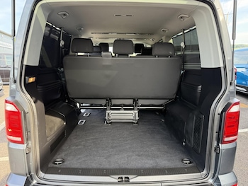 Used Volkswagen Transporter Shuttle 2019 for sale - 79105482: Photo