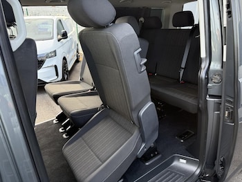 Used Volkswagen Transporter Shuttle 2019 for sale - 79105482: Photo