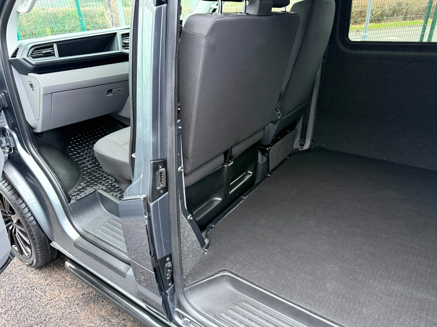 Used Volkswagen Transporter 2022 for sale - 77745123: Photo 11