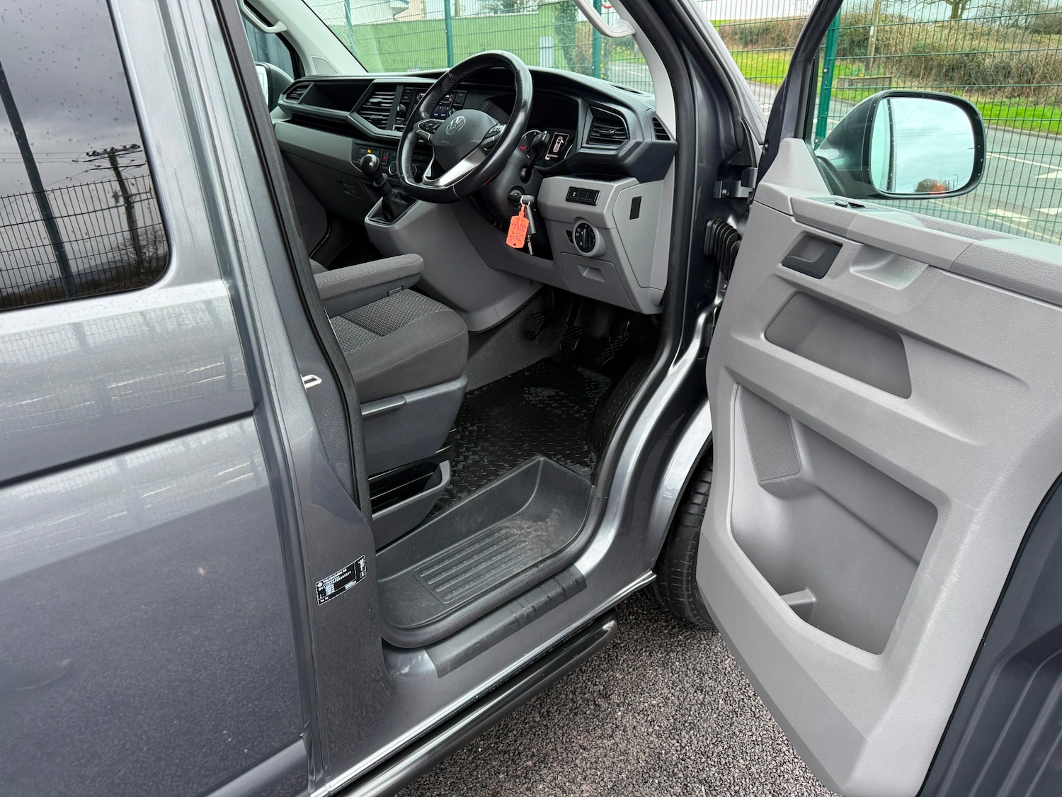 Used Volkswagen Transporter 2022 for sale - 77745123: Photo 14