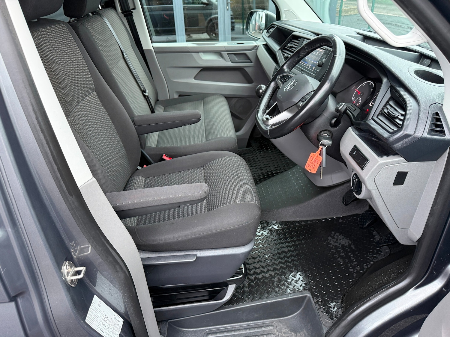 Used Volkswagen Transporter 2022 for sale - 77745123: Photo 17