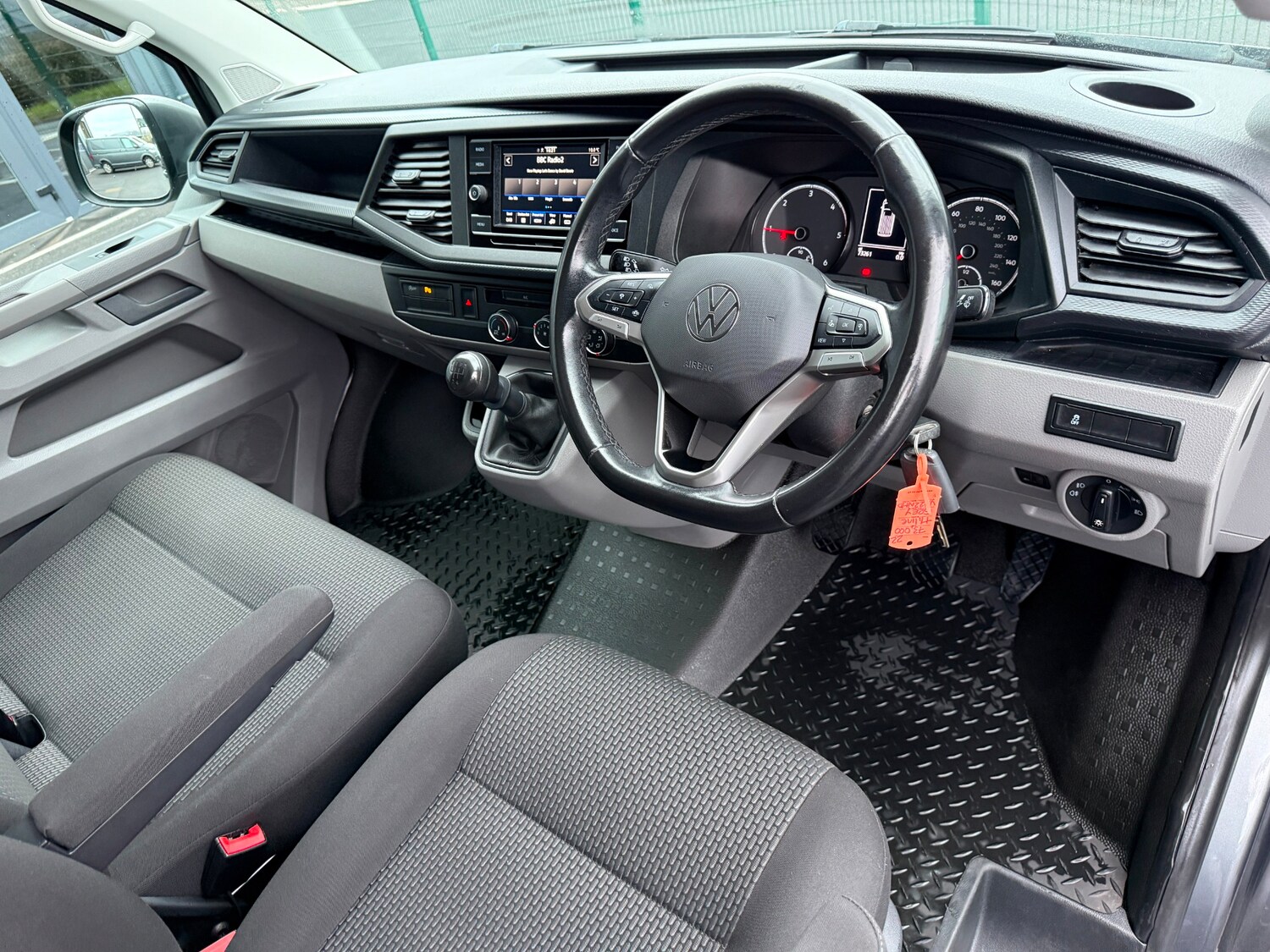 Used Volkswagen Transporter 2022 for sale - 77745123: Photo 18