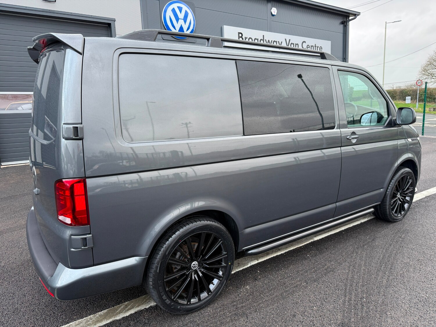 Used Volkswagen Transporter 2022 for sale - 77745123: Photo 9