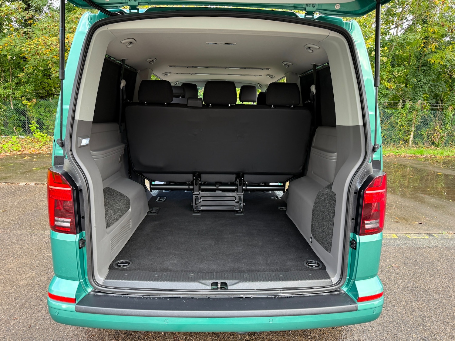 Used Volkswagen Transporter 2020 for sale - 76305858: Photo 3