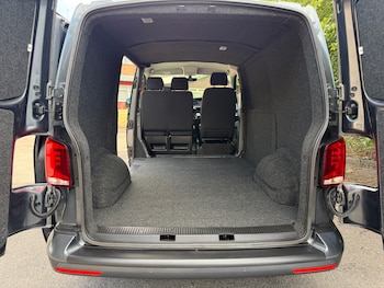 Used Volkswagen Transporter 2022 for sale - 75582958: Photo