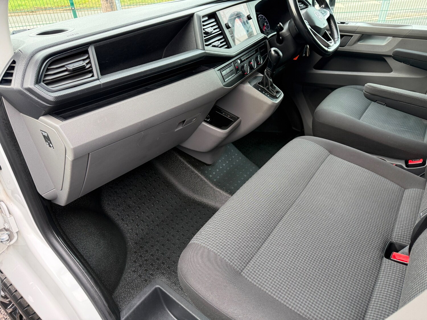 Used Volkswagen Transporter 2021 for sale - 77595827: Photo 16