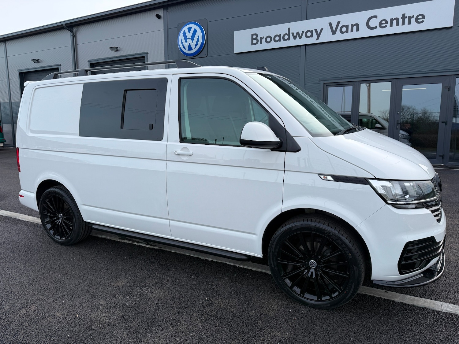 Used Volkswagen Transporter 2021 for sale - 77595827: Photo 2