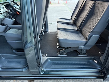 Used Volkswagen Transporter Shuttle 2020 for sale - 76041616: Photo
