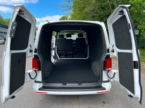 Used Volkswagen Transporter 2023 for sale - 75215279: Photo 9