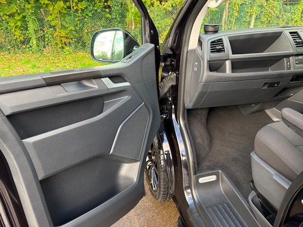 Used Volkswagen Transporter 2018 for sale - 76305860: Photo 18