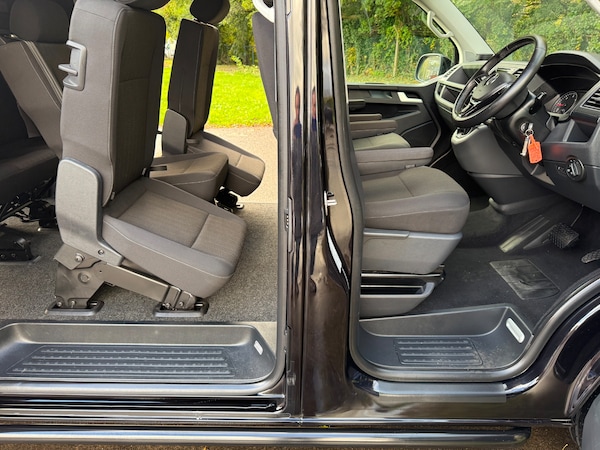 Used Volkswagen Transporter 2018 for sale - 76305860: Photo 20