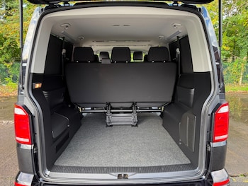 Used Volkswagen Transporter 2018 for sale - 76305860: Photo 3
