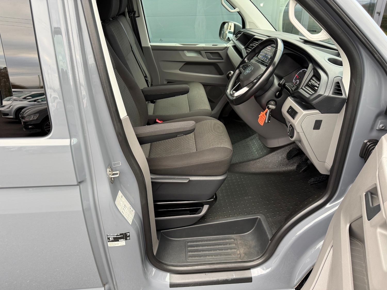 Used Volkswagen Transporter 2023 for sale - 78079370: Photo 23