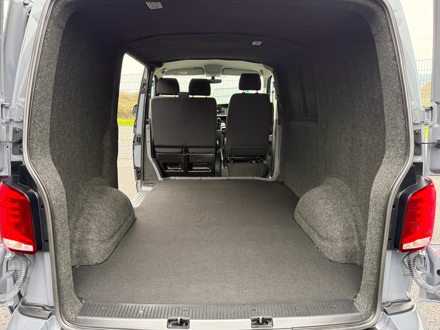 Used Volkswagen Transporter for sale - 77669432: Photo 14