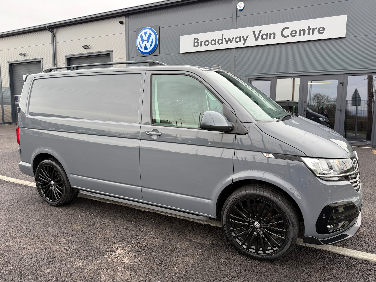 Used Volkswagen Transporter for sale - 77669432: Photo 2