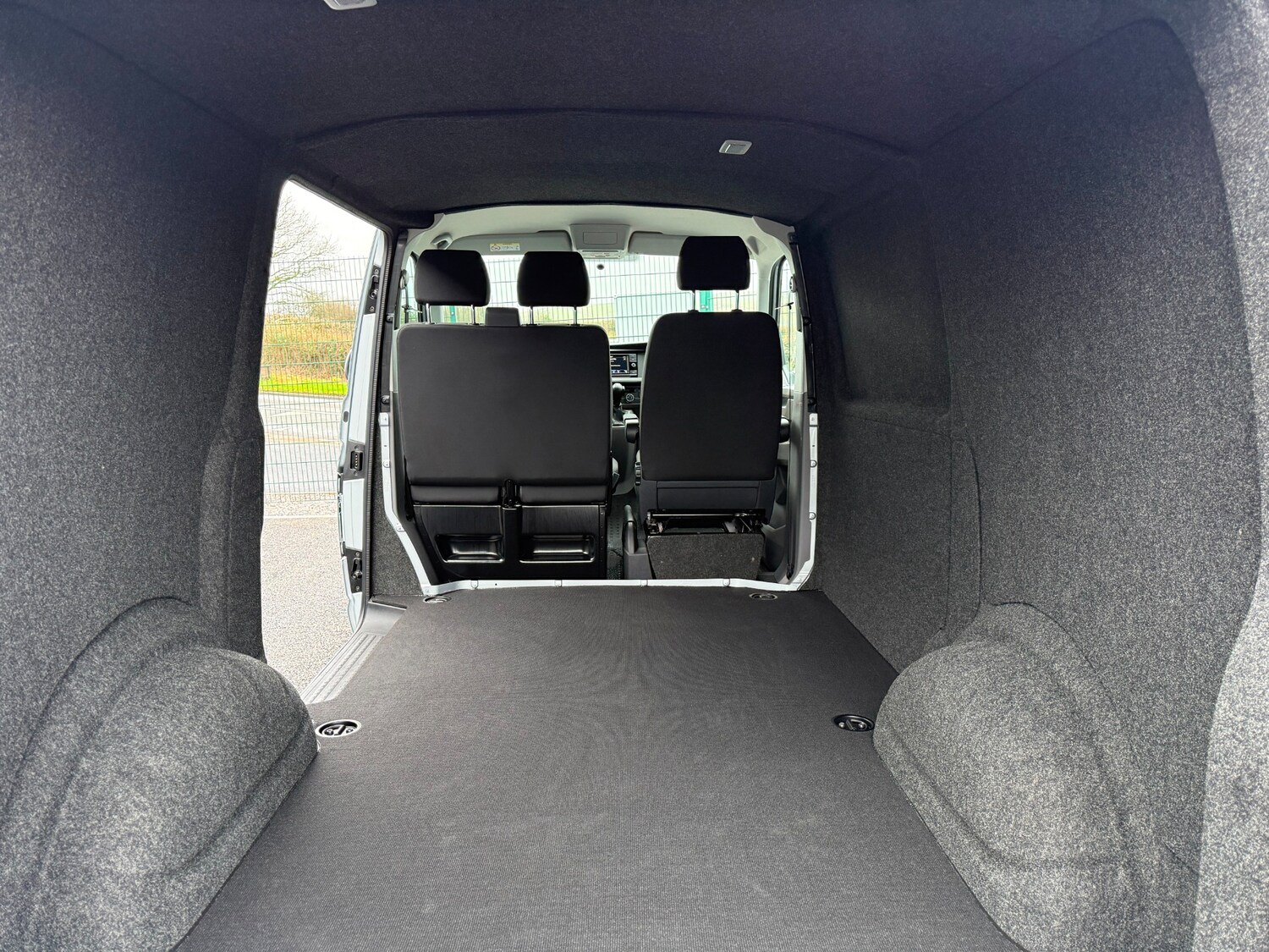 Used Volkswagen Transporter for sale - 77530554: Photo 11