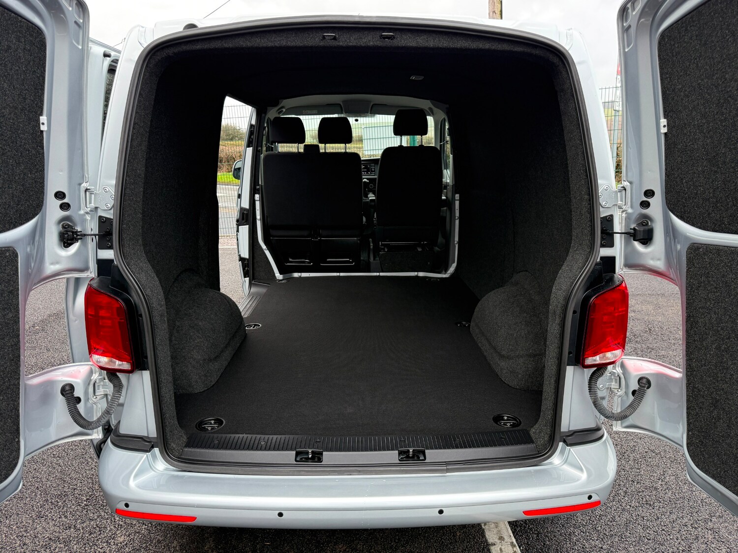 Used Volkswagen Transporter for sale - 77530554: Photo 12