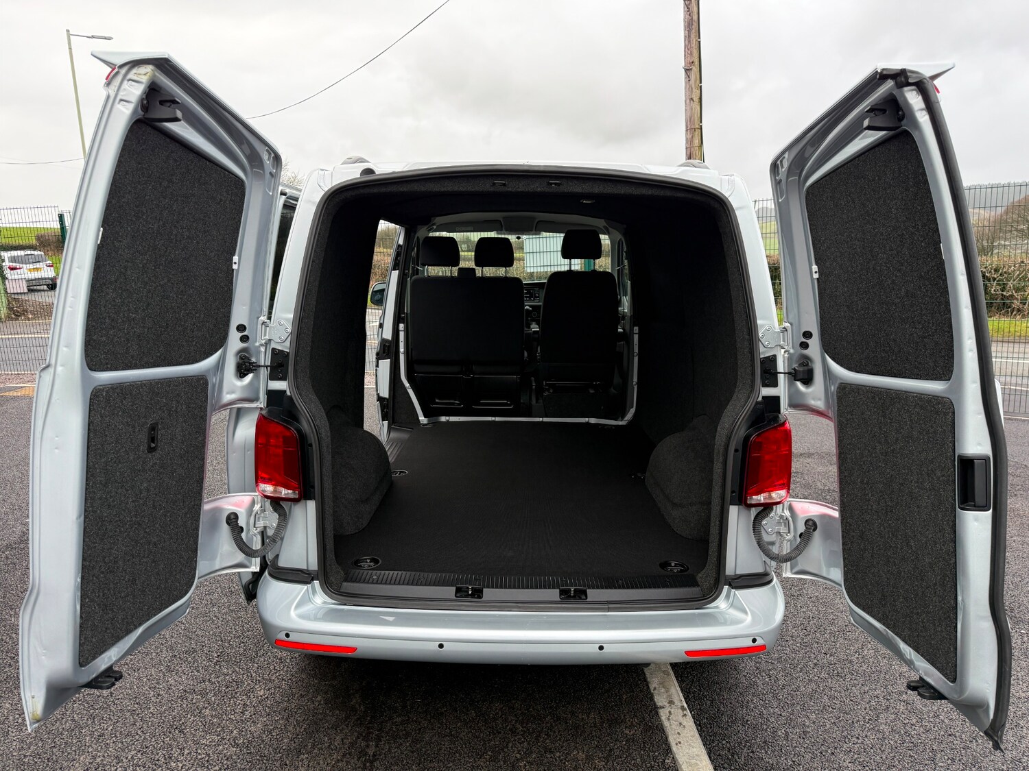 Used Volkswagen Transporter for sale - 77530554: Photo 13