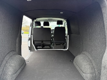 Used Volkswagen Transporter 2021 for sale - 77530554: Photo