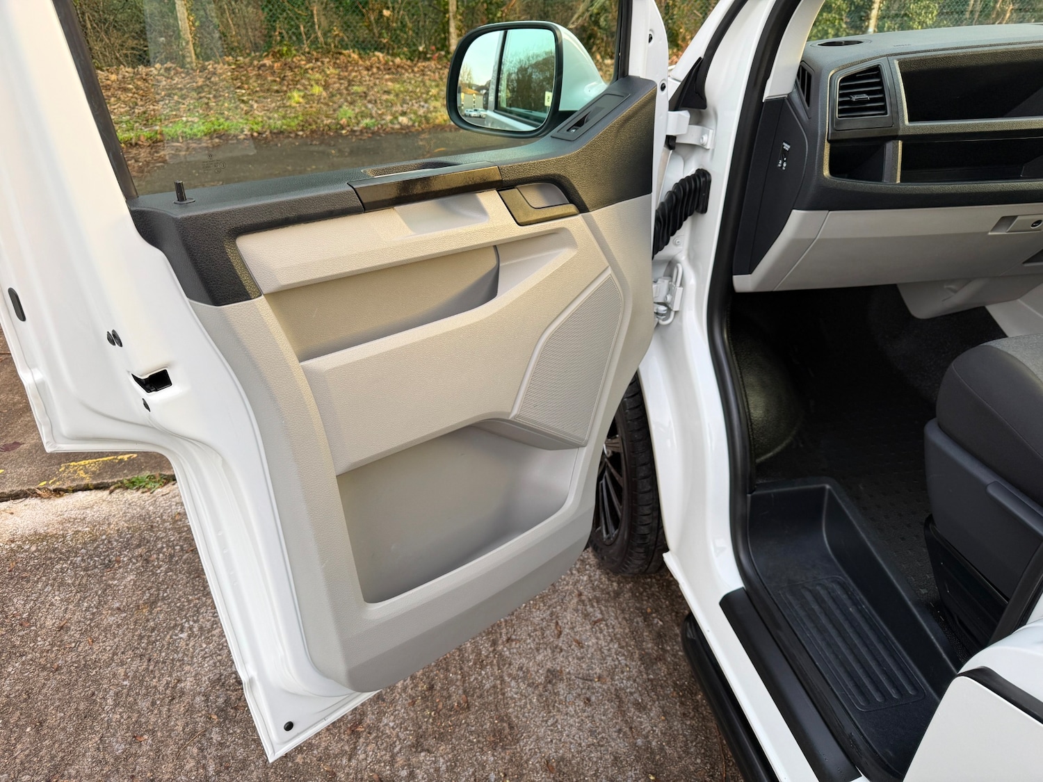 Used Volkswagen Transporter 2019 for sale - 77196623: Photo 16