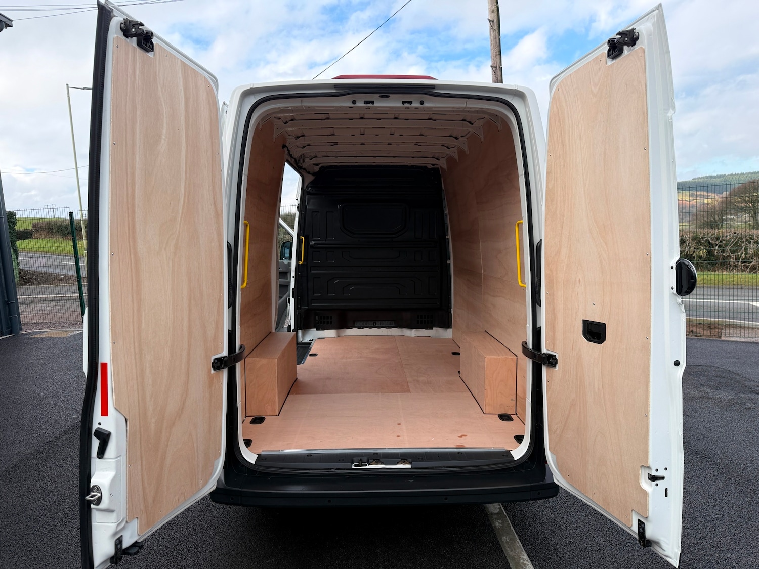 Used Volkswagen Crafter 2023 for sale - 77447757: Photo 9