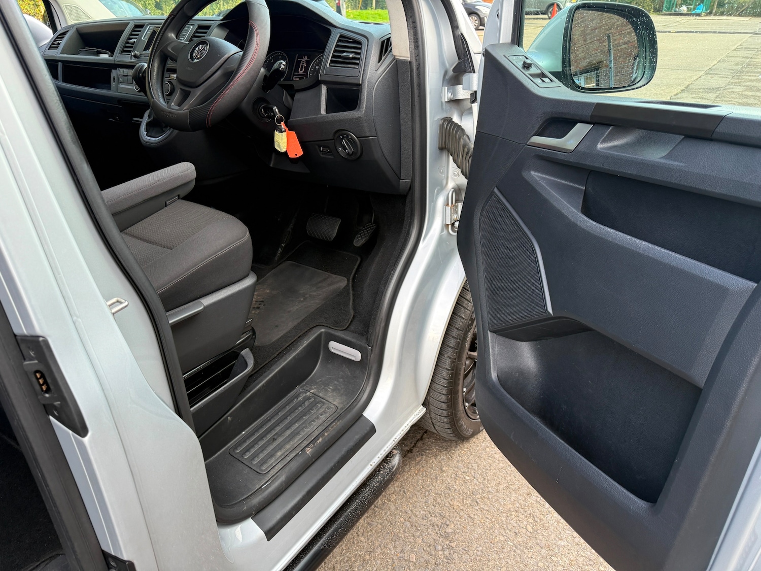 Used Volkswagen Transporter 2019 for sale - 76293446: Photo 14