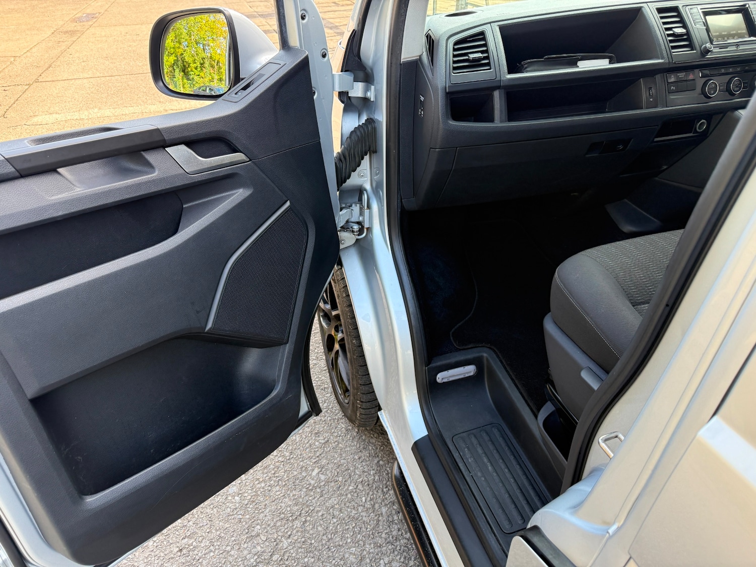 Used Volkswagen Transporter 2019 for sale - 76293446: Photo 15