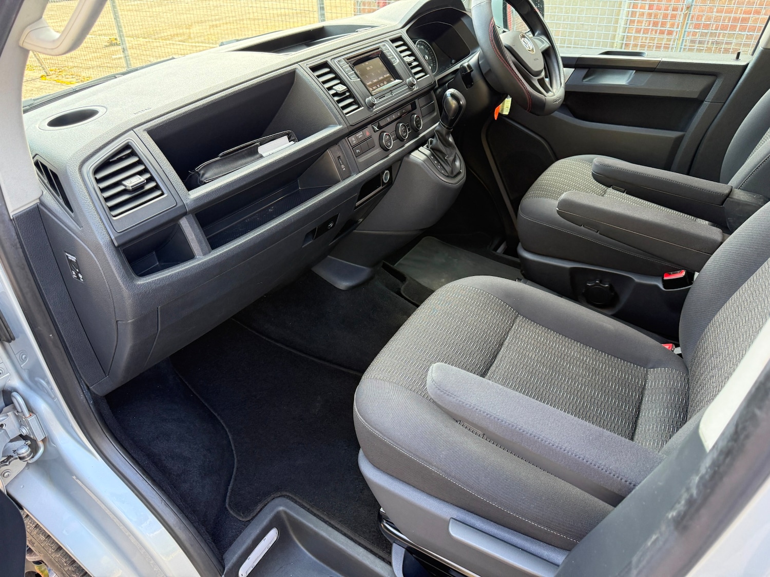 Used Volkswagen Transporter 2019 for sale - 76293446: Photo 16