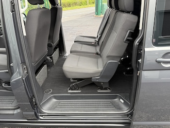 Used Volkswagen Transporter Shuttle 2019 for sale - 78618245: Photo