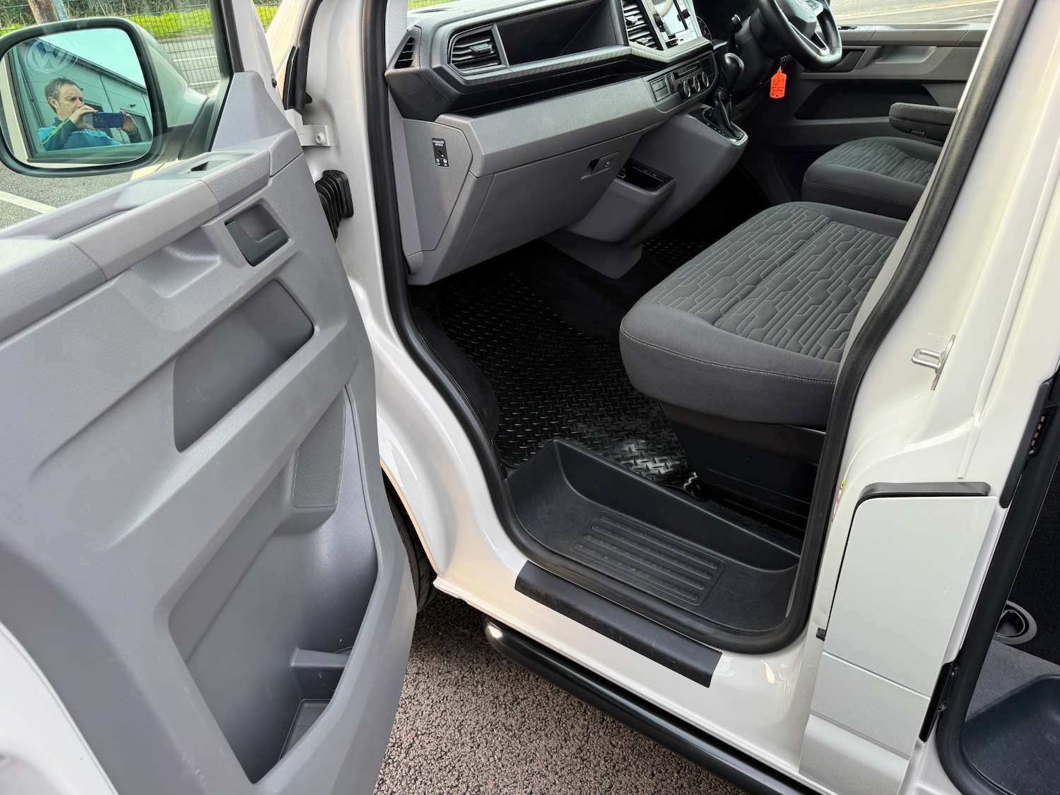 Used Volkswagen Transporter Shuttle 2020 for sale - 77969069: Photo 16