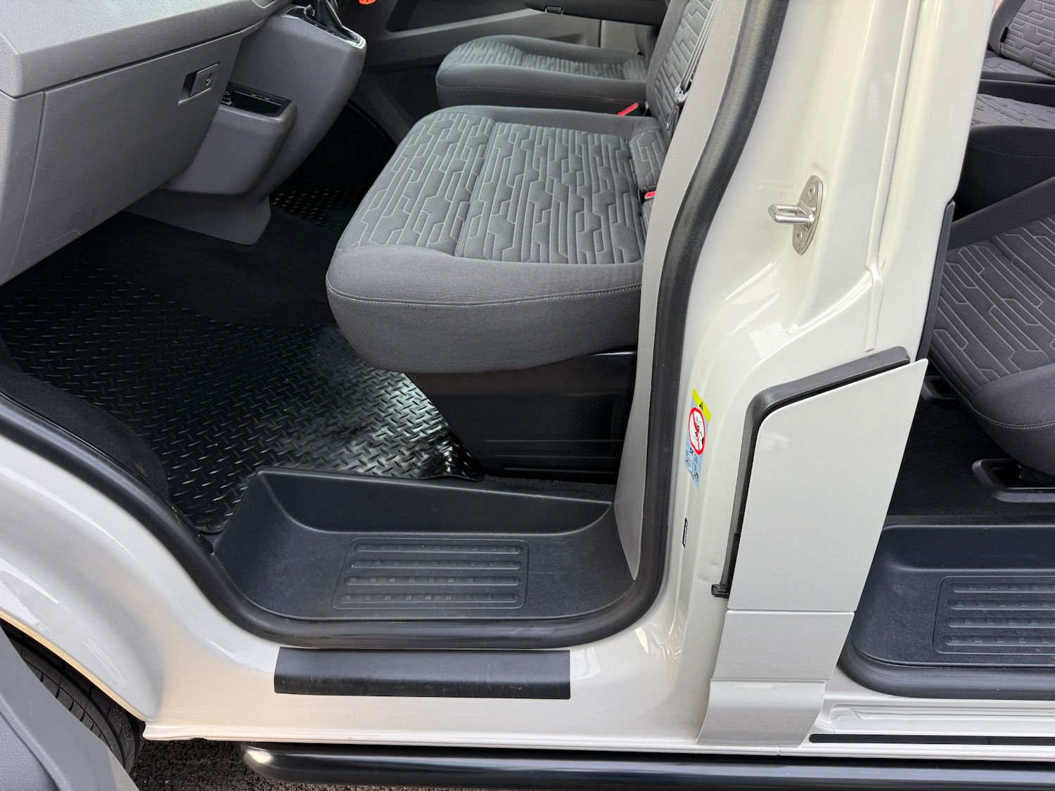 Used Volkswagen Transporter Shuttle 2020 for sale - 77969069: Photo 17