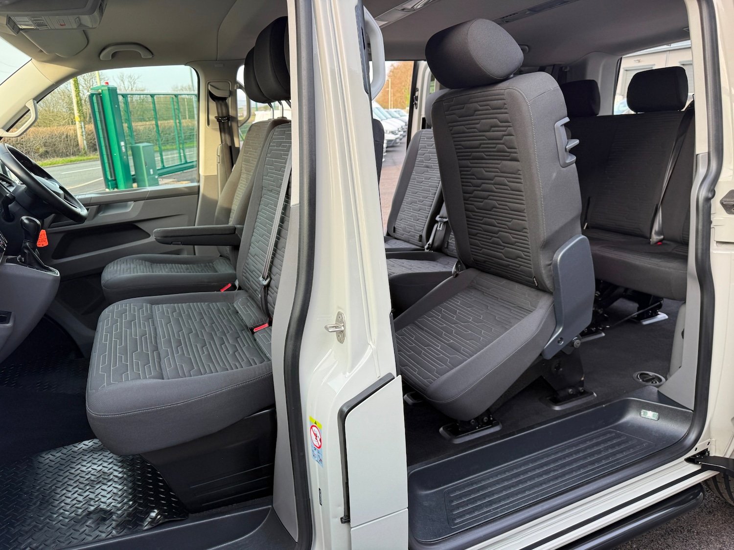 Used Volkswagen Transporter Shuttle 2020 for sale - 77969069: Photo 18