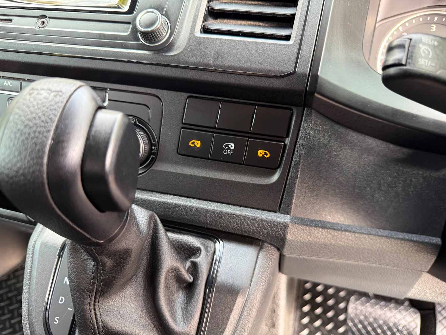 Used Volkswagen Transporter Shuttle 2019 for sale - 76365000: Photo 22